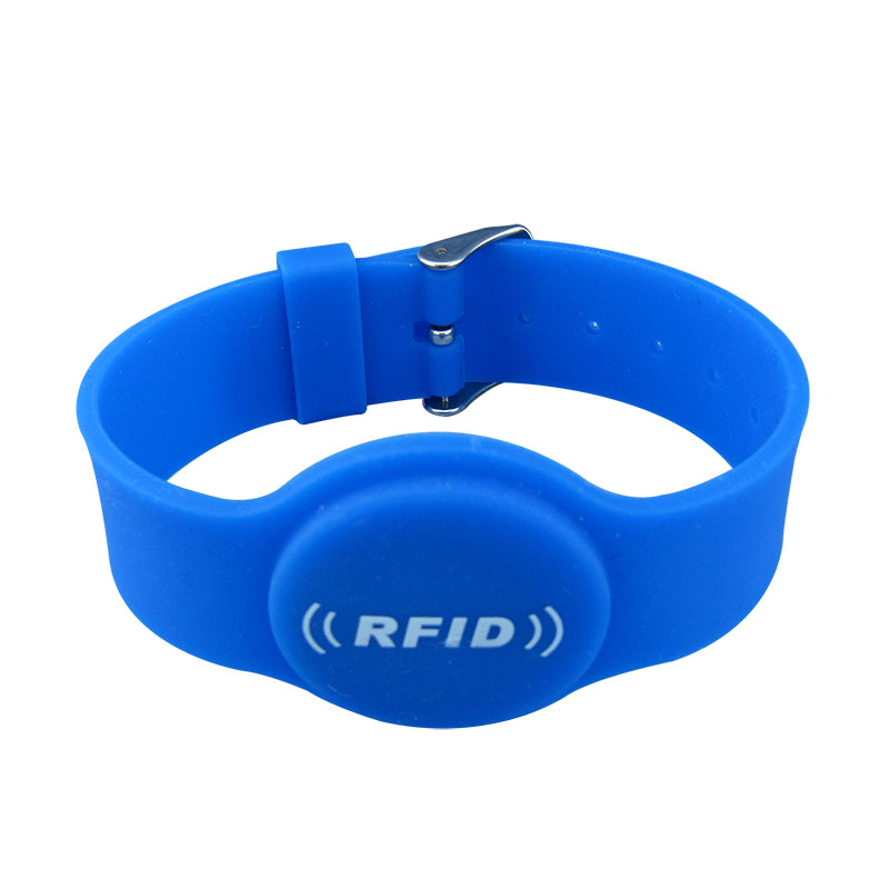 কিভাবে সিলিকন RFID রিস্টব্যান্ড সলিউশন আধুনিক ইভেন্টগুলির জন্য নিরাপত্তা এবং সুবিধার উন্নতি করতে পারে?